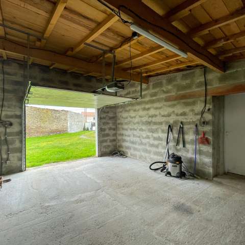 Garage_1024.jpg