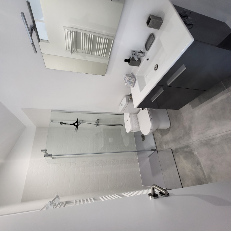 453_AMENAGEMENT_D_UN_GARAGE_EN_STUDIO
