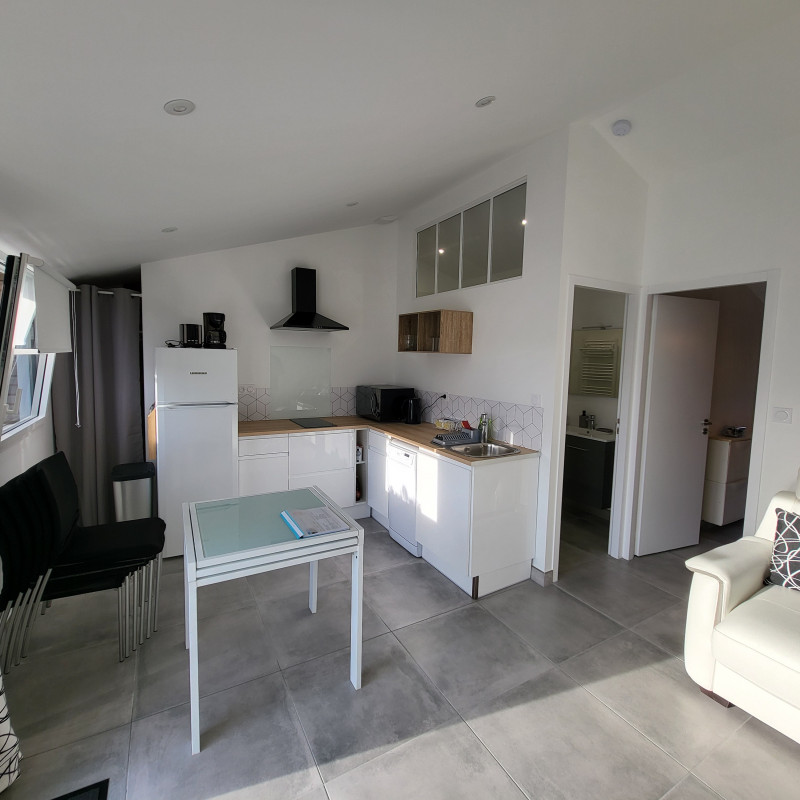 453_AMENAGEMENT_D_UN_GARAGE_EN_STUDIO