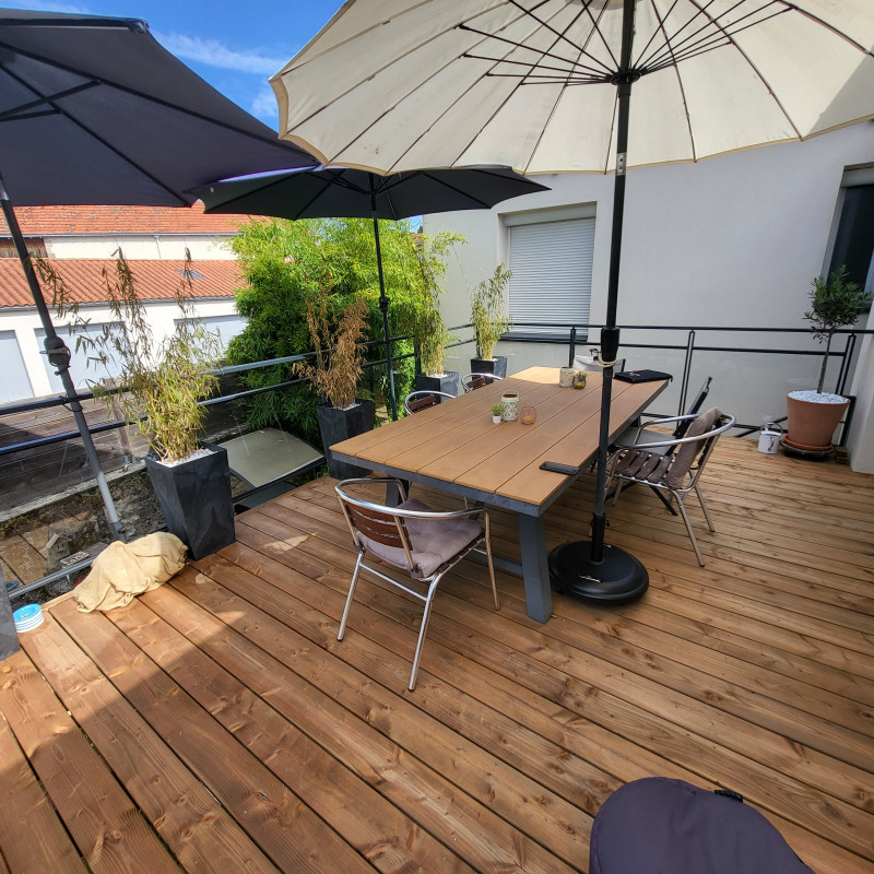490_TERRASSE_SUR_PILOTIS